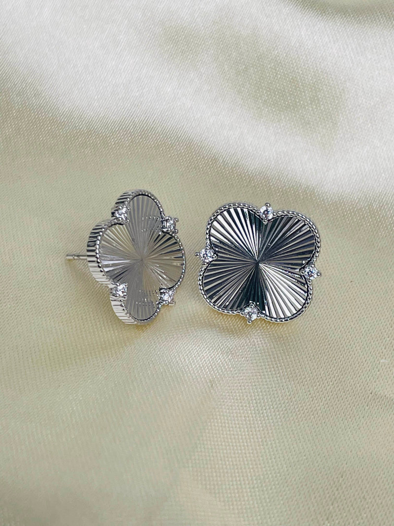 Clover Leaf
