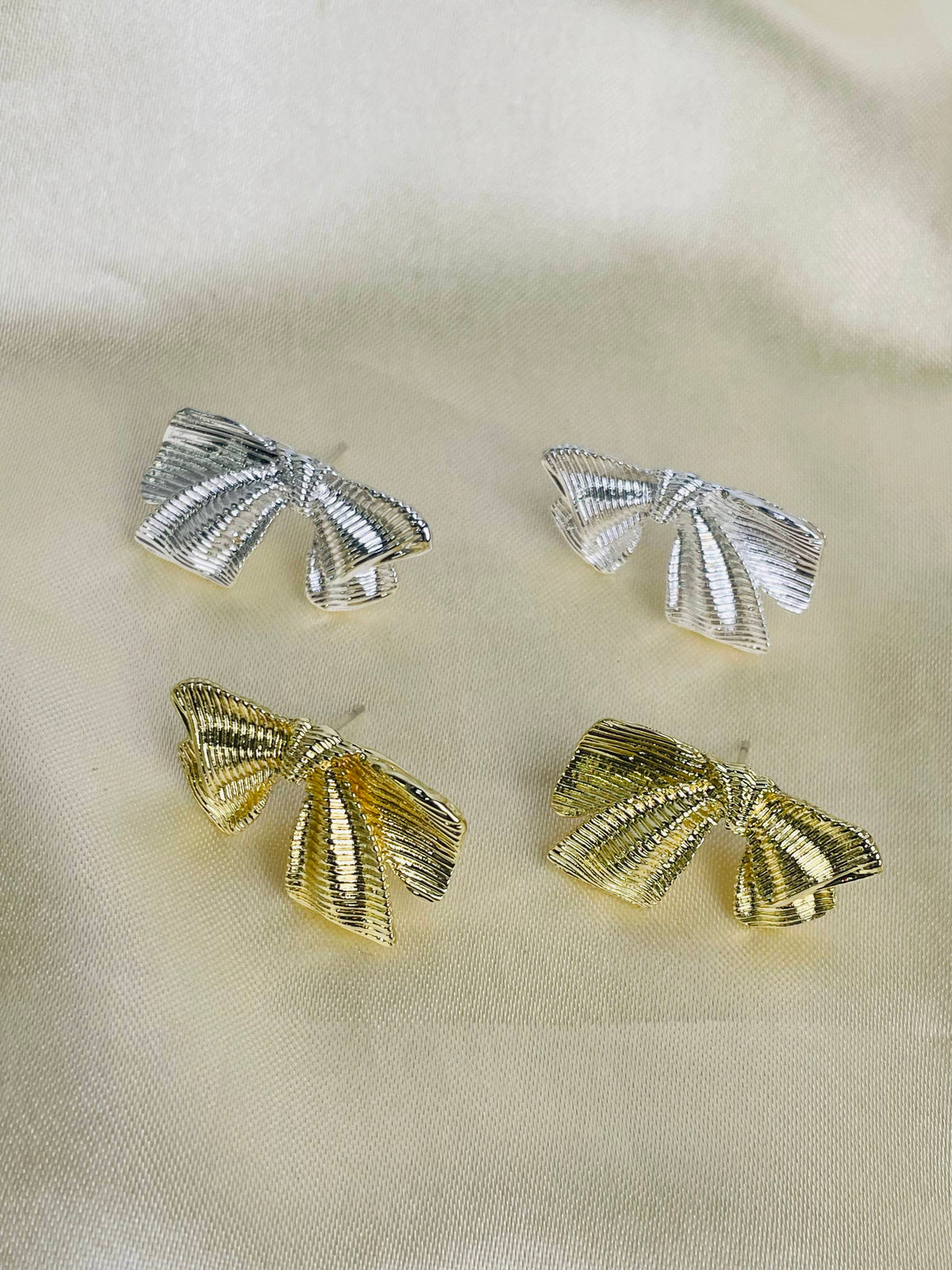 Ribbon Bow