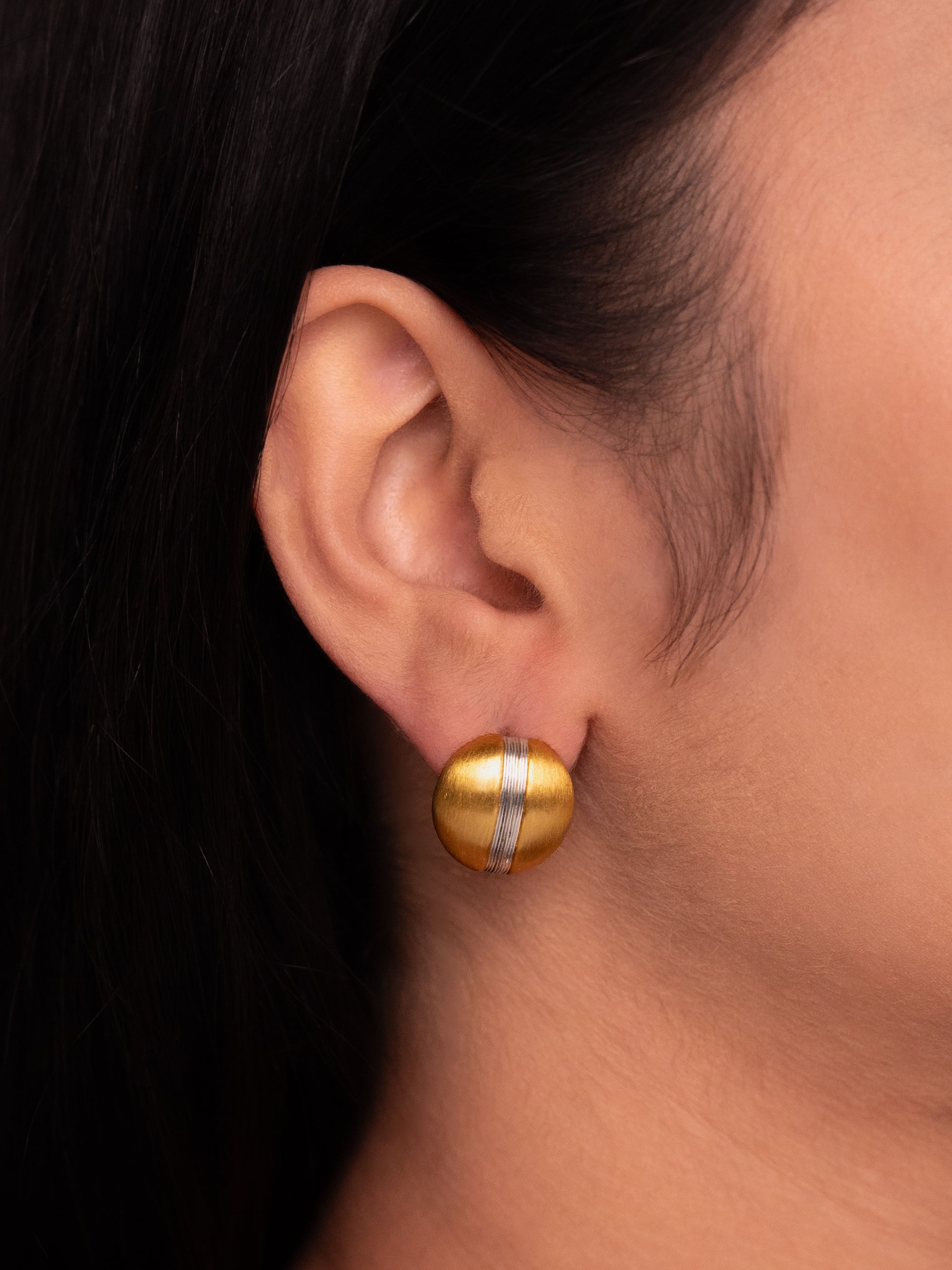 Round Stripped Studs Earrings | Gold/Silver Finish