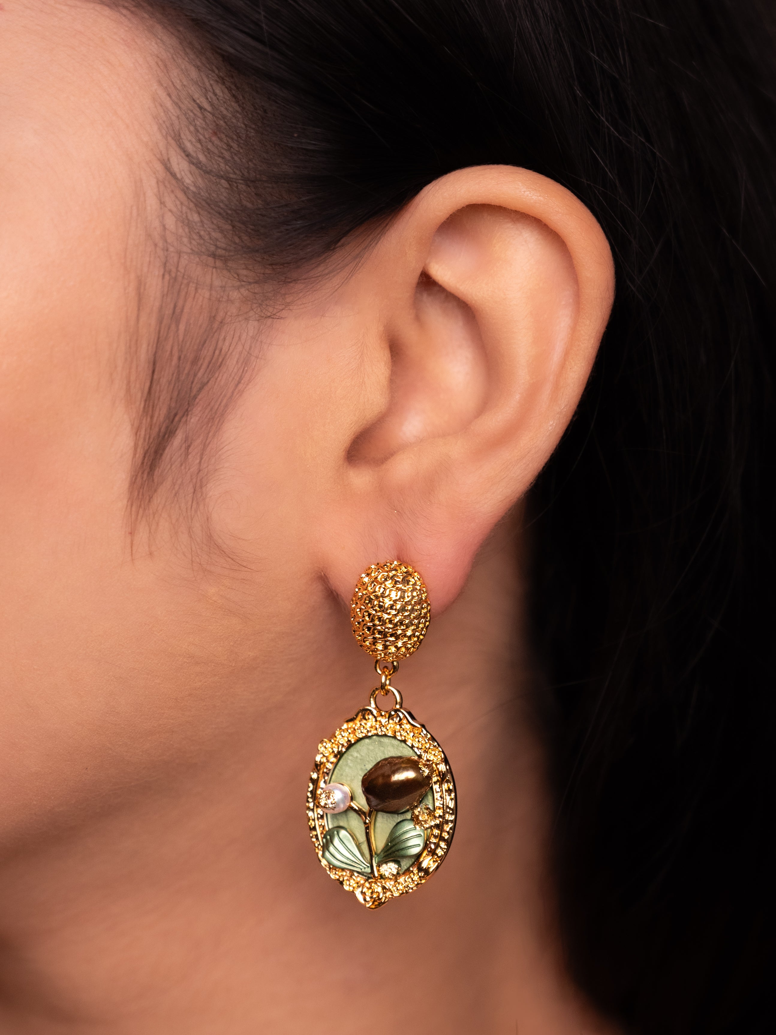 Baroque Pearl Flower Stud