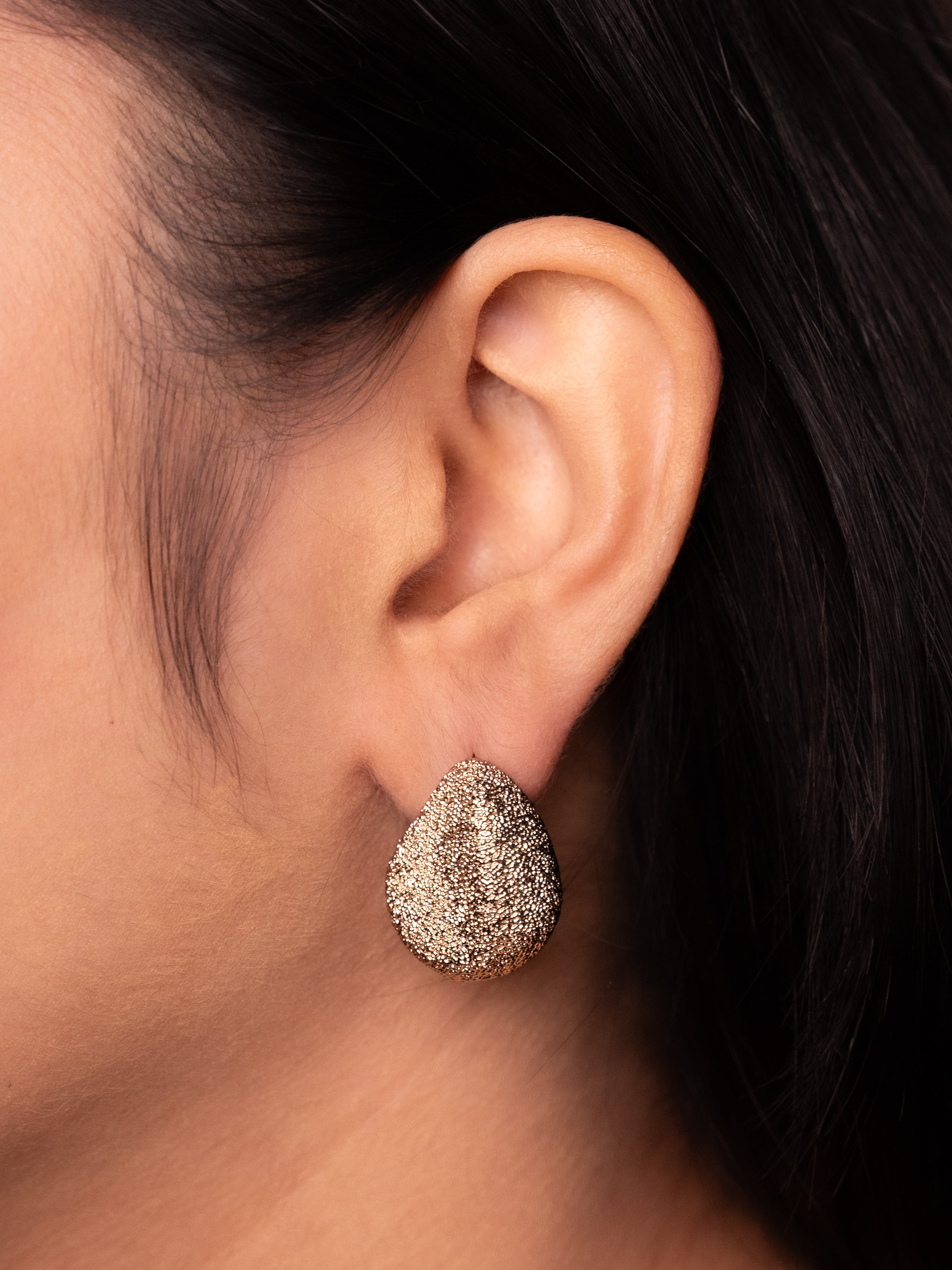 Minimalist Bean Bead Irregular