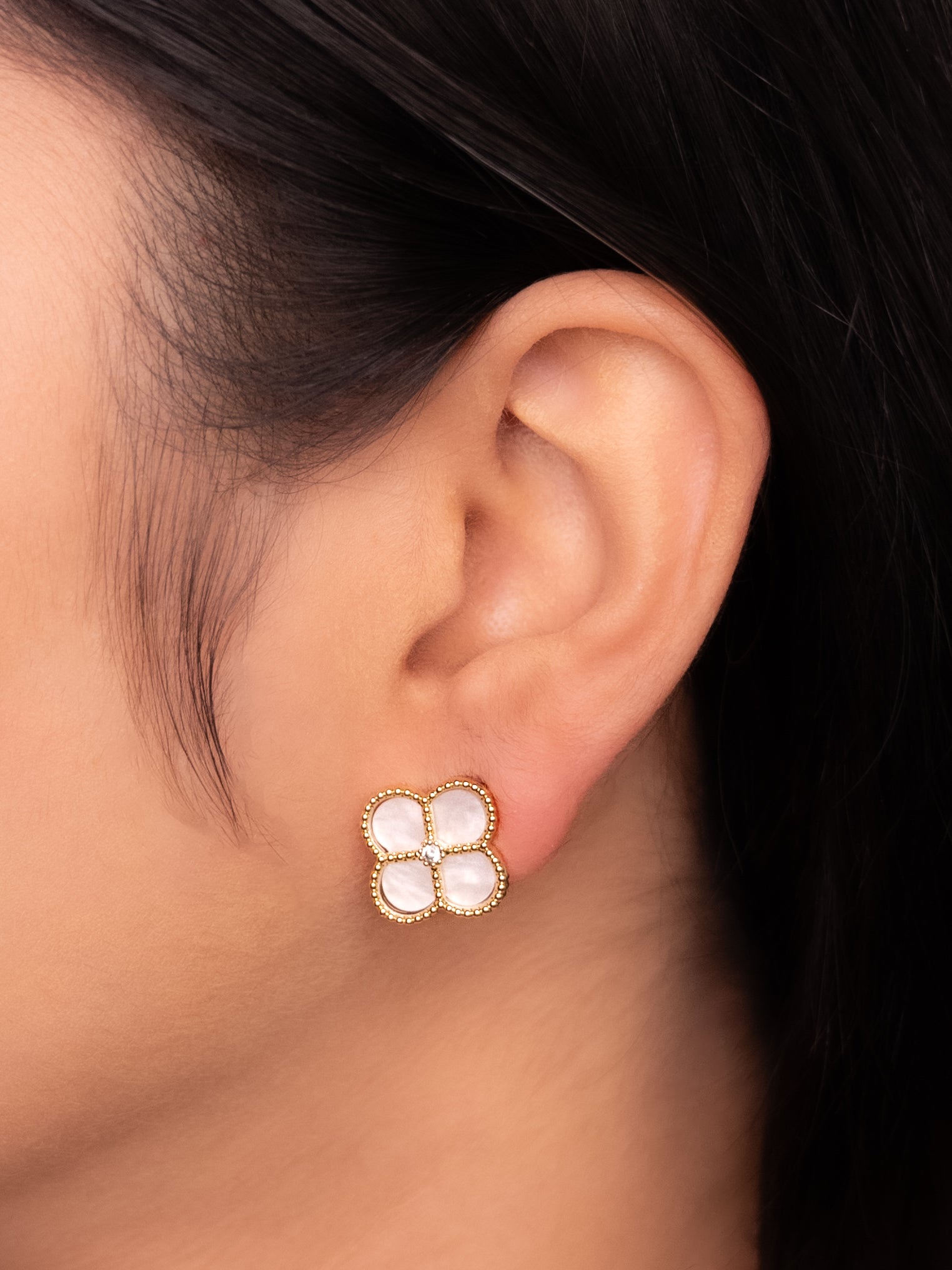 Mother of Pearl Flower Post Earrings | 18k Gold Plated