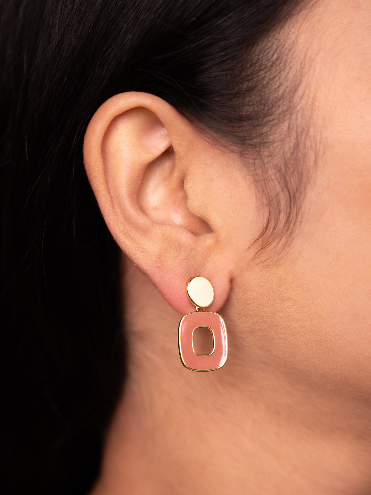 Geometric Dangle