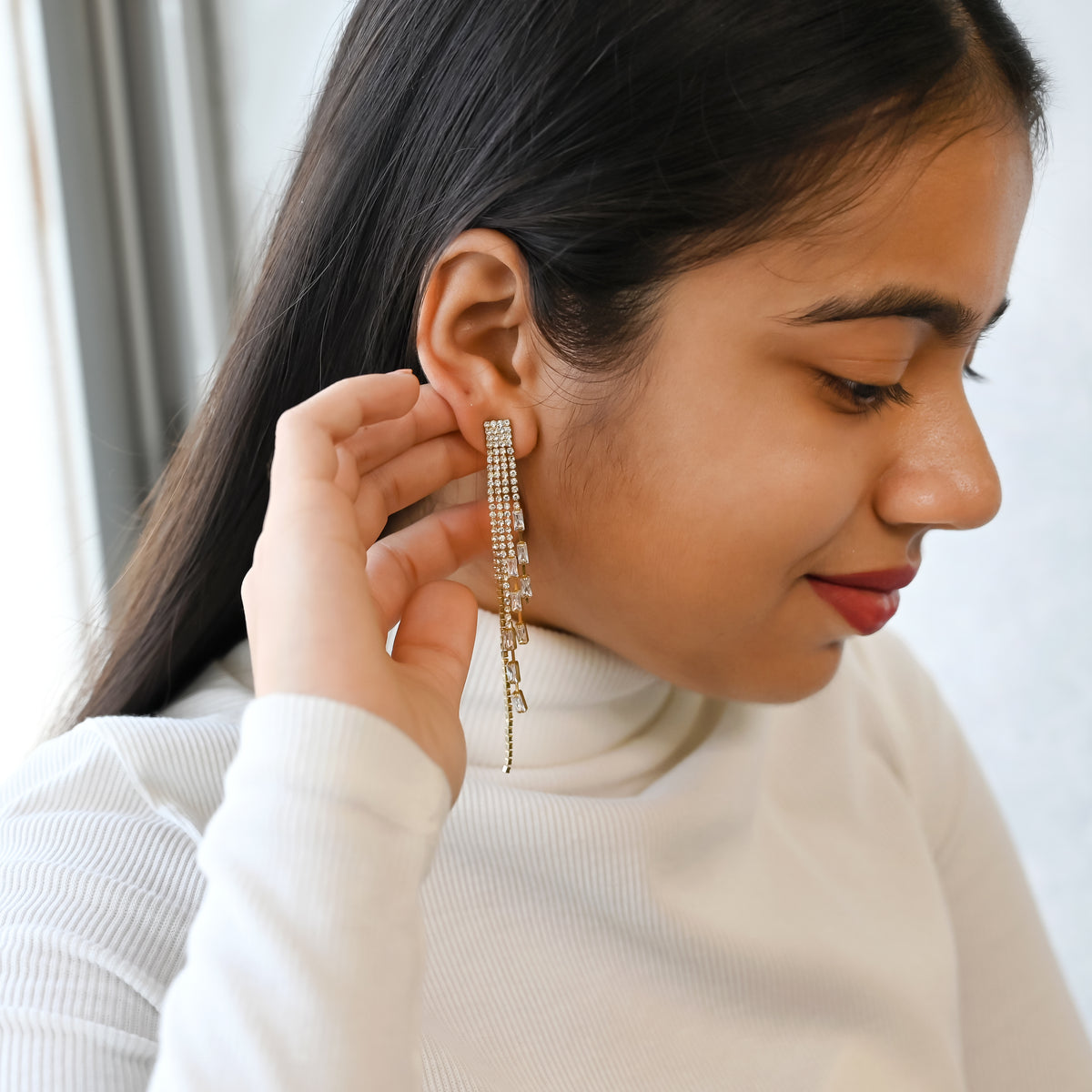 Contemporary Long Tassel Drop