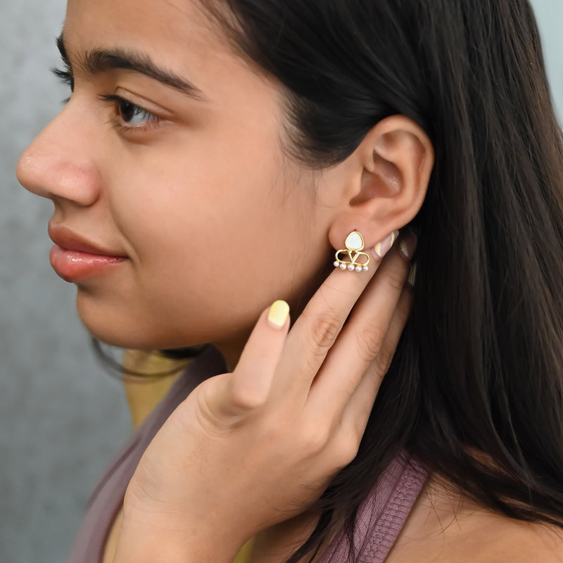 Pearl with Elegant Monogram Design
