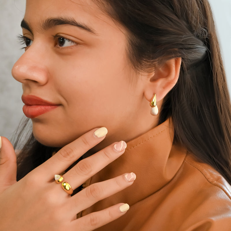 Two-Tone Sculptural Drop