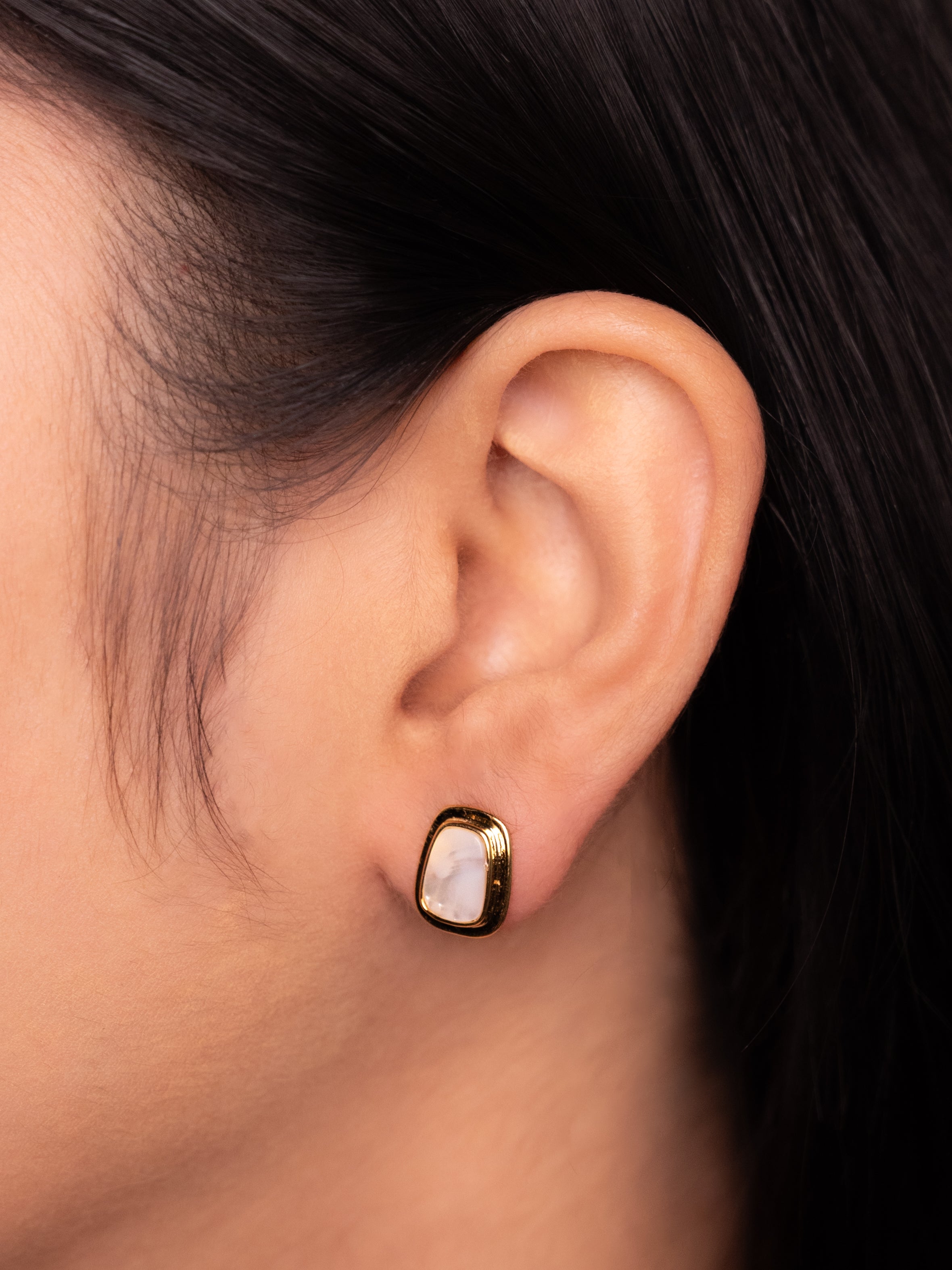 Pebble Pearl Studs Earrings | 18k Gold Plated