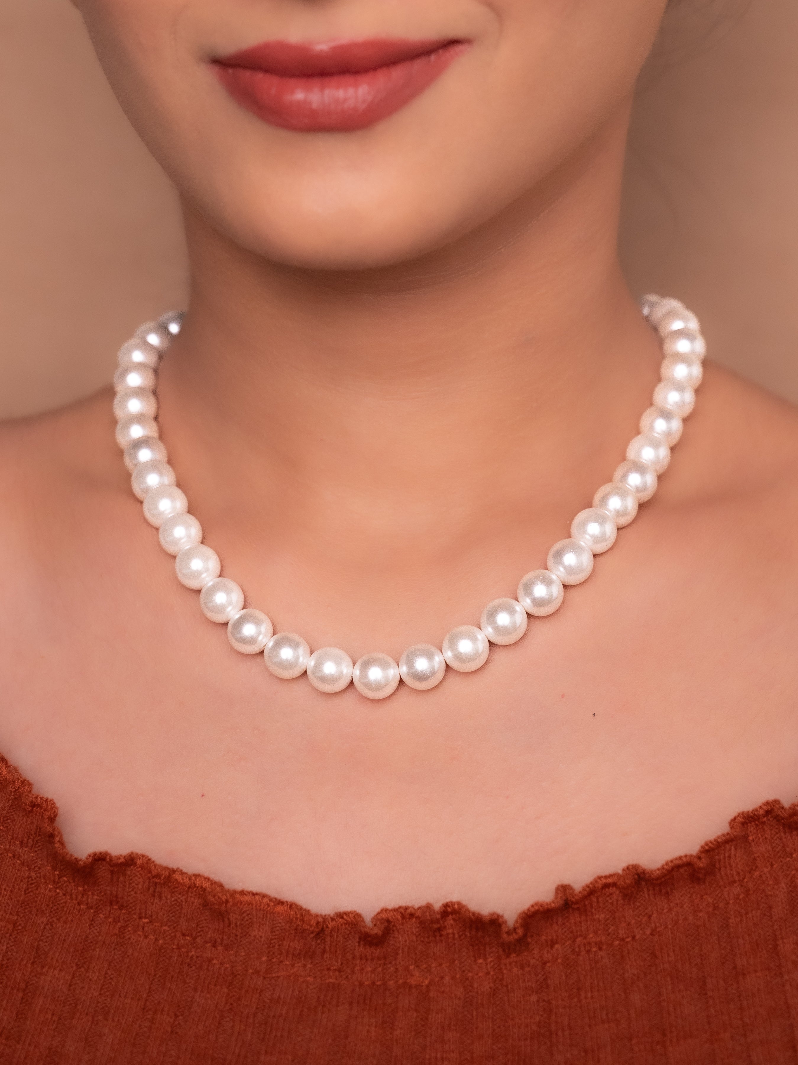 White Pearl Necklace