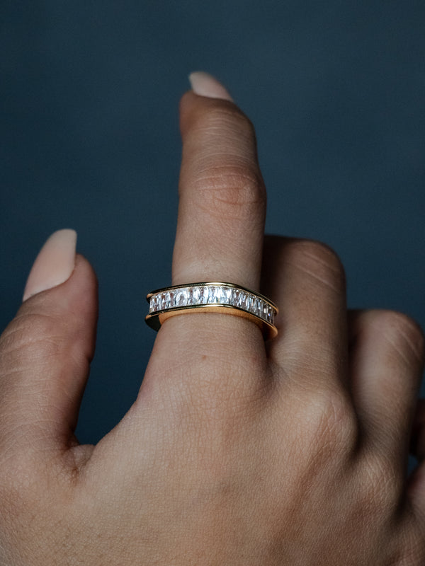 Baguette Diamond Band