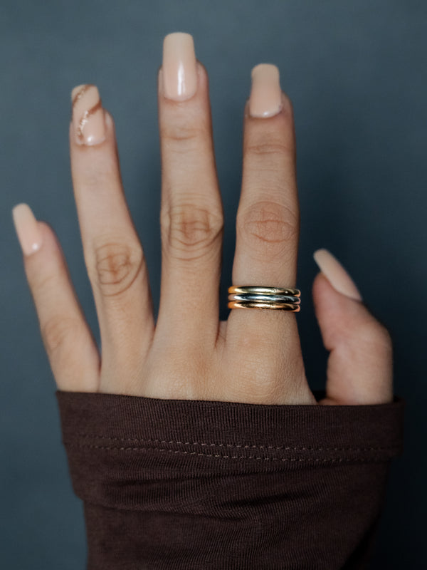 Simple Stack Tricolor Interlocking Ring