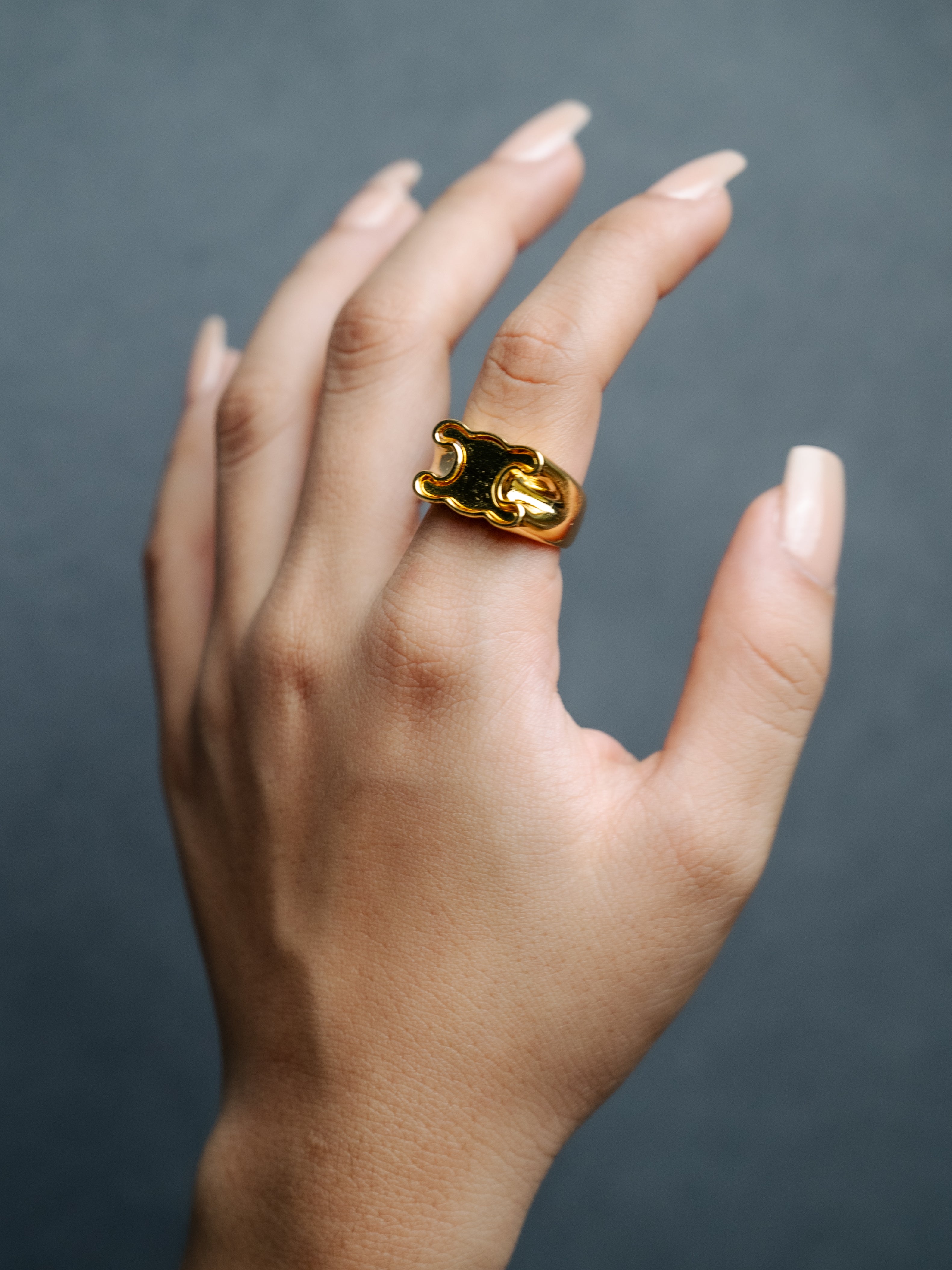 Ribbed Abstract Shape