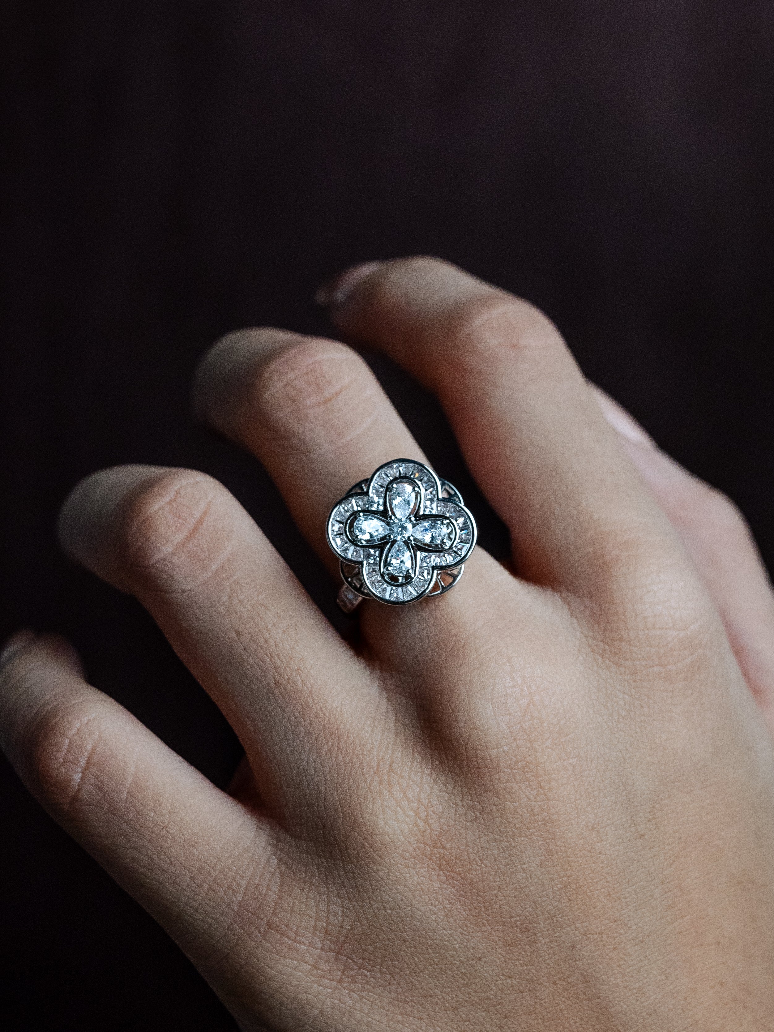 Four Leaf Clover Rotating Ring