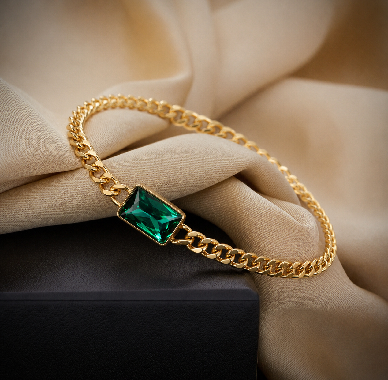 Emerald Curb Chain Bracelet