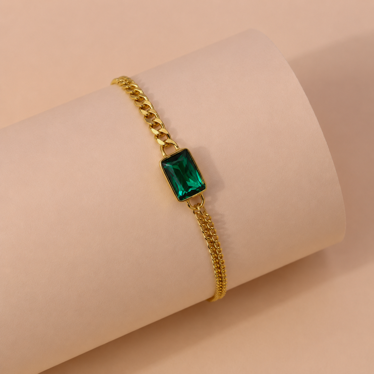 Emerald Curb Chain Bracelet