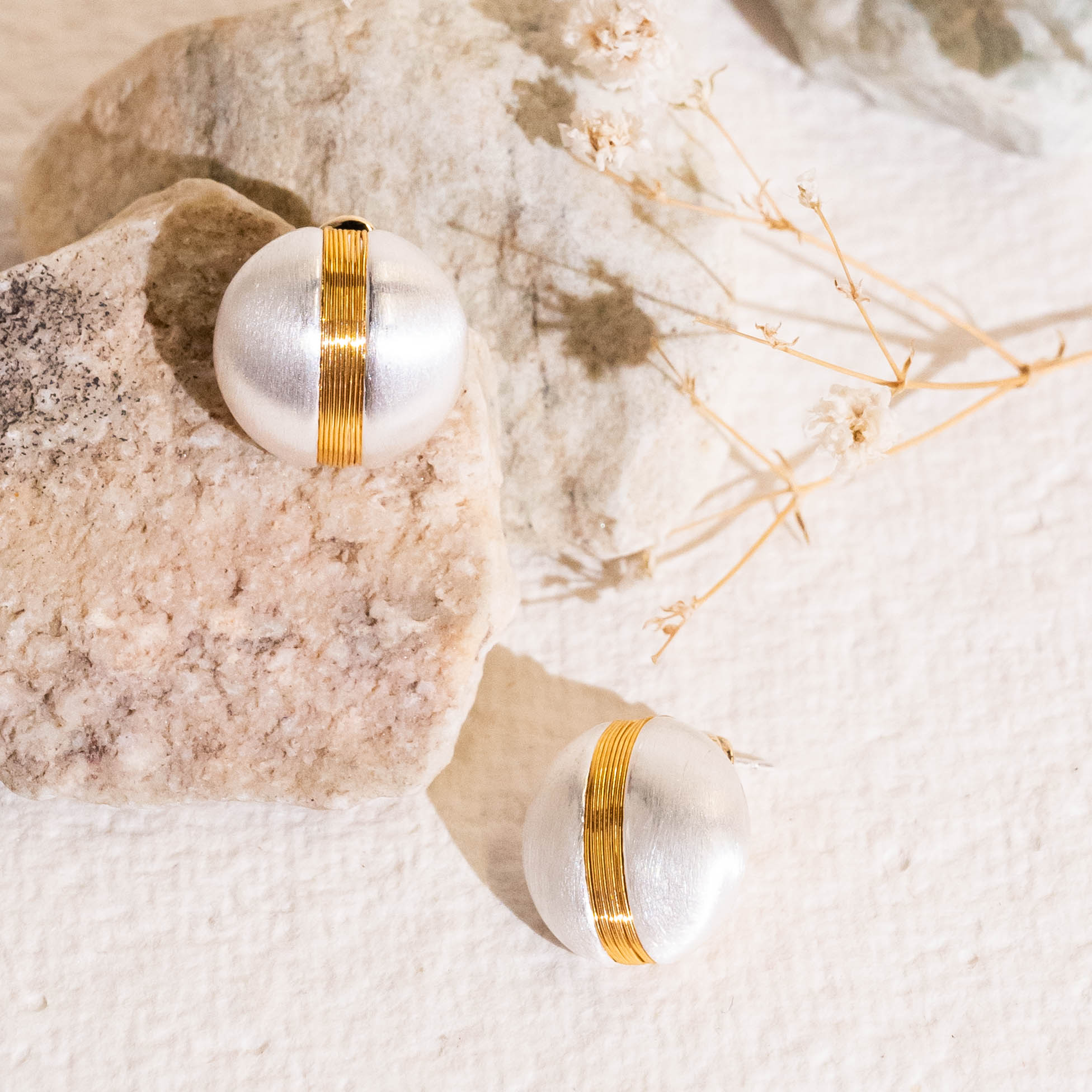 Geometric Orb Studs