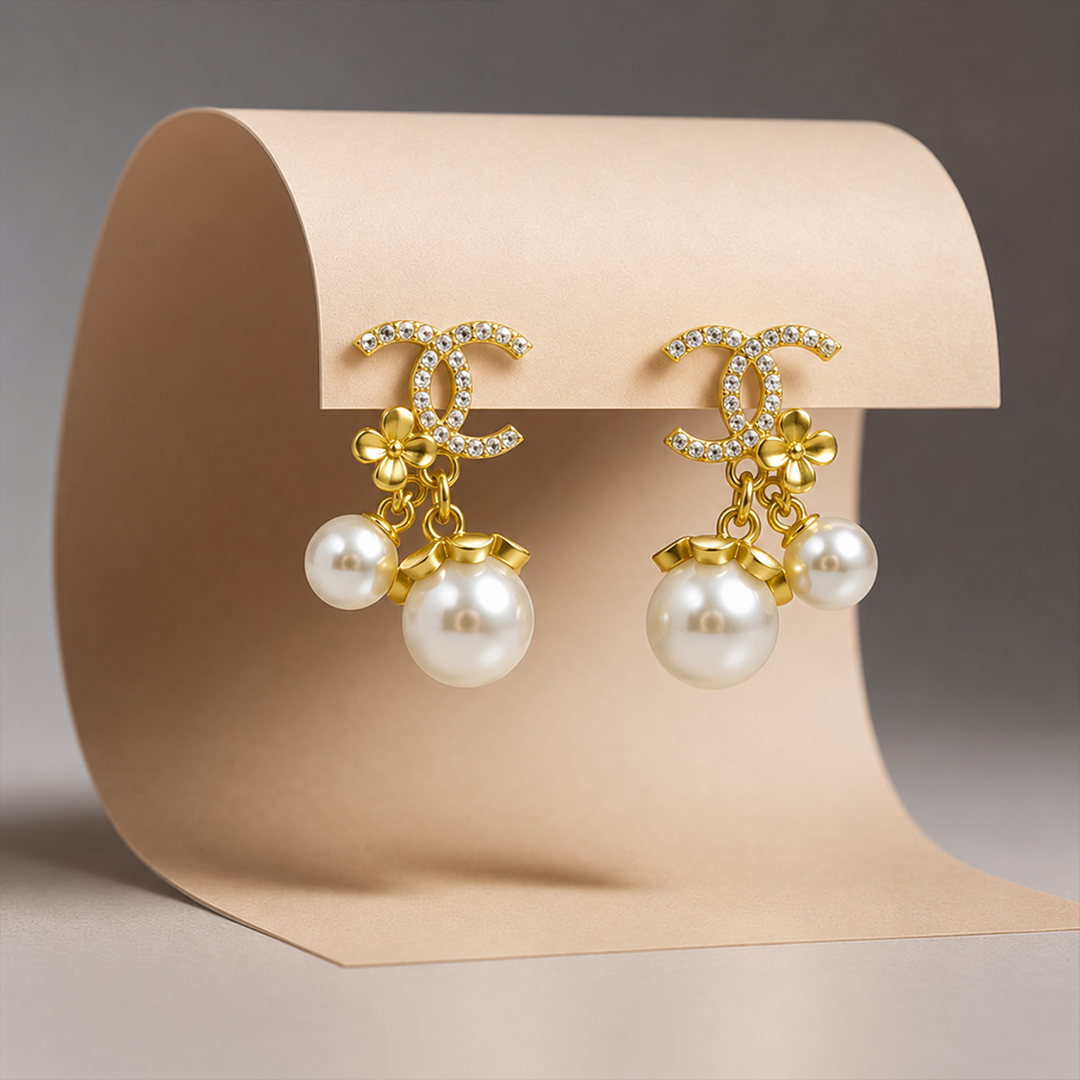 Charmed Crystal Droplets