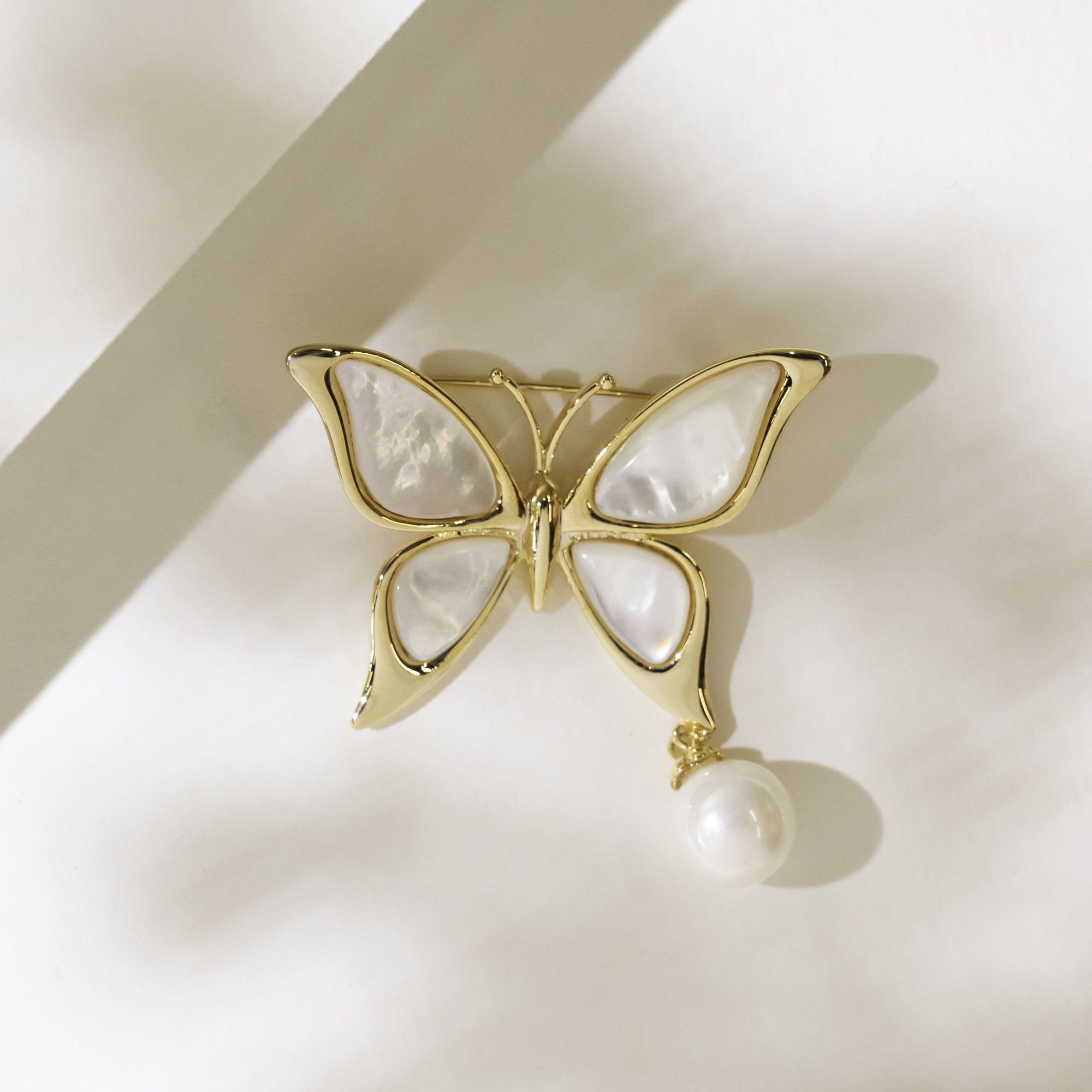 Pearl Butterfly Dangle Brooch