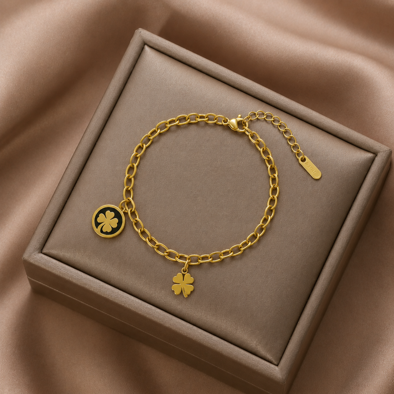 Clover Onyx Anklet