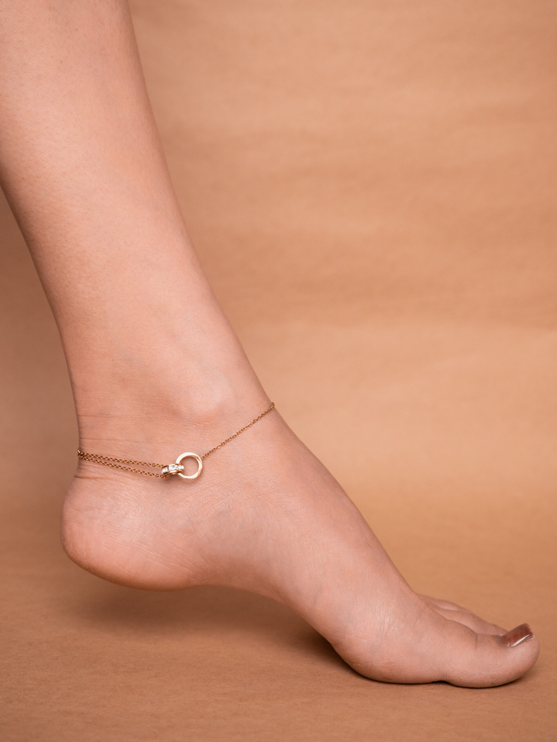 Interlocking Ring Anklet - Image 2