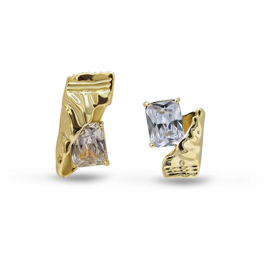 Asymmetric Wrapped Crystal Studs