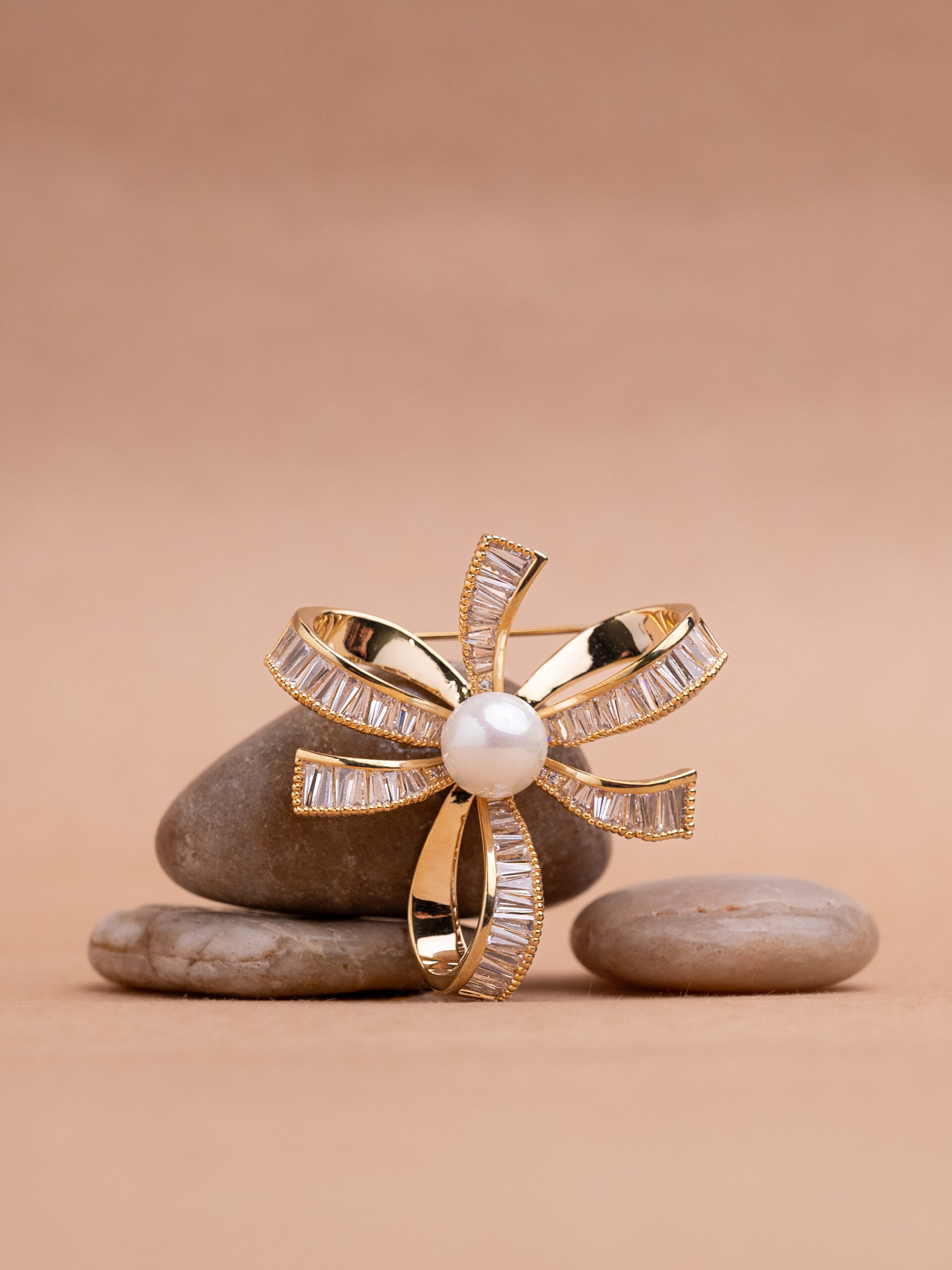 Crystal Bow Pearl Brooch