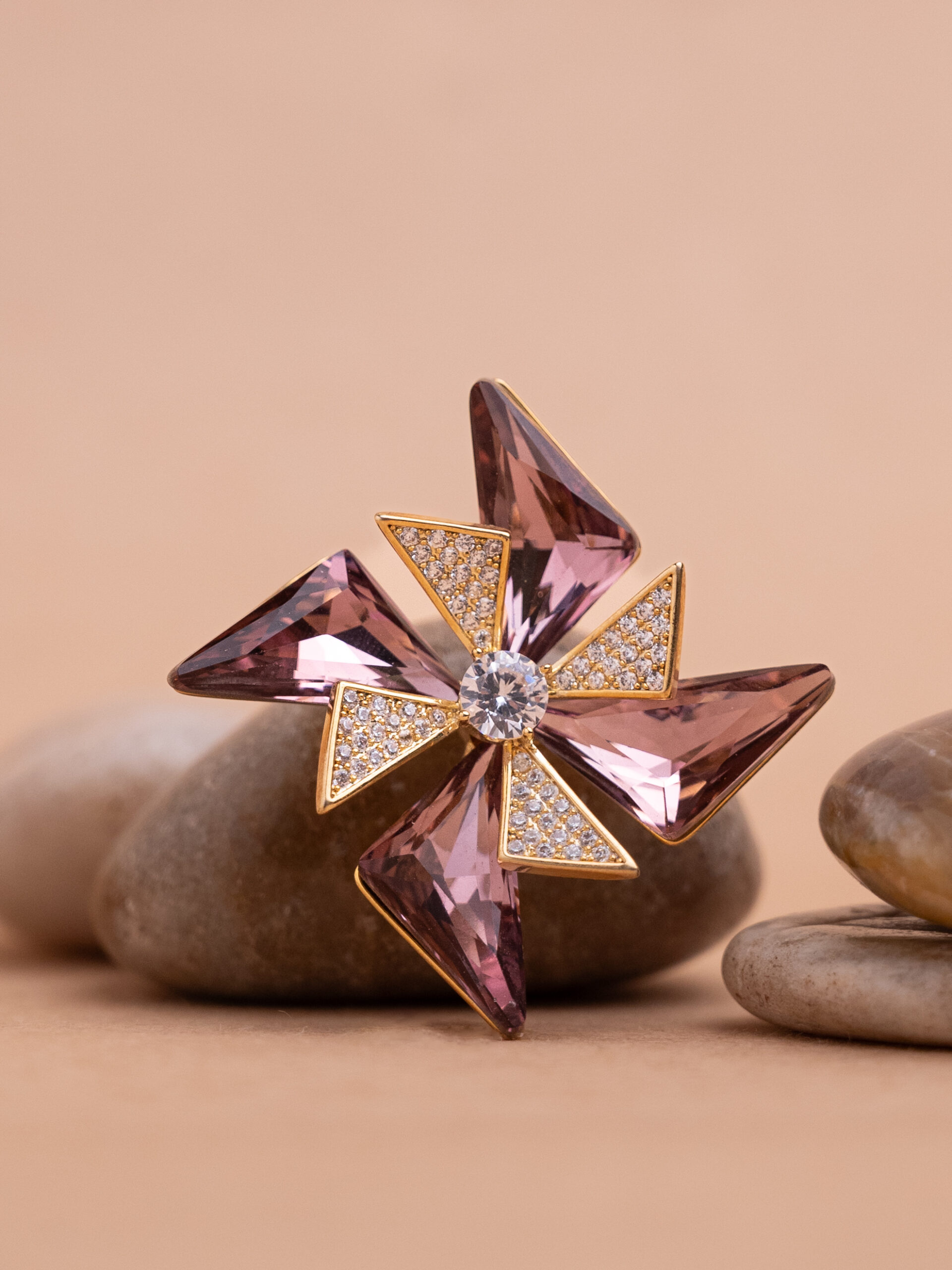 Art Deco Inspired Pinwheel